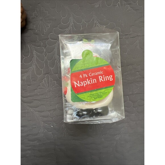 Big Lots Ceramic Christmas Napkin Rings Snowman Winter Theme 4" x 2.75" 4pc VTG - Picture 3 of 8